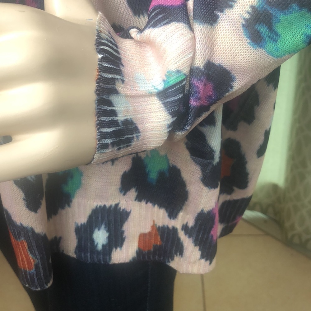 MULTI ANIMAL PRINT CARDIGAN SWEATER - Picture 10 of 10